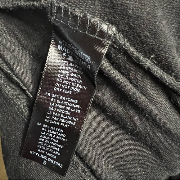 Deb Astrology Leggings Sun Moon Stars Boho Witchy Black and Gold Size Small - Picture 7 of 9